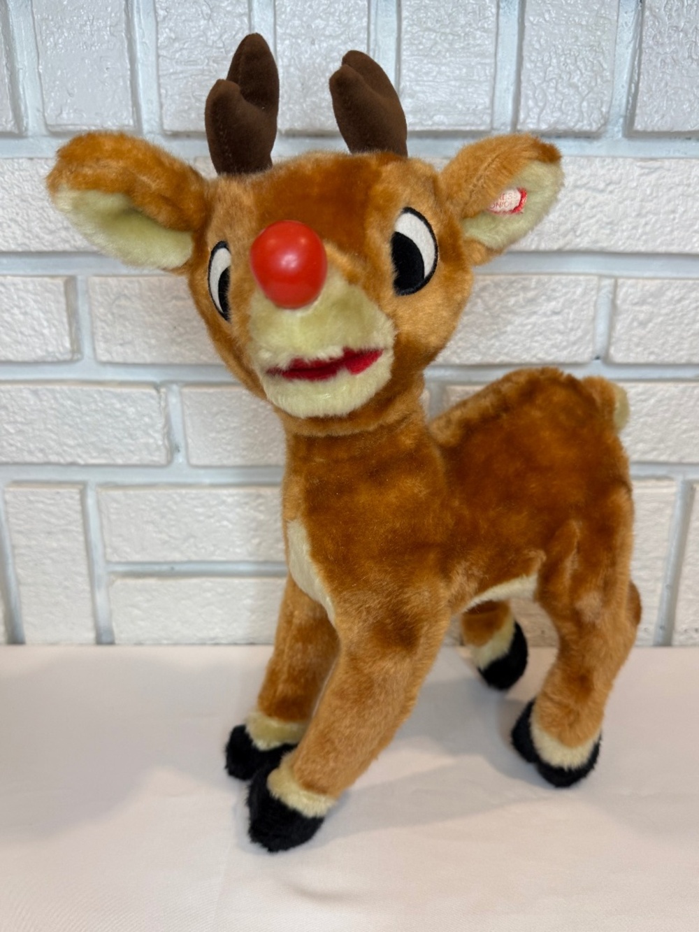 Vintage Rudolph the Red-Nosed Reindeer Talking & Singing Plush